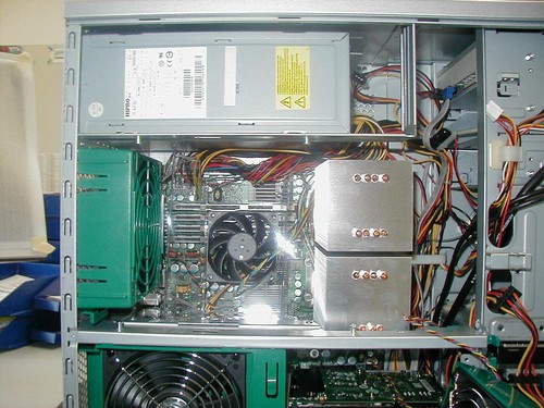 Cesius r550 xeon - e5450, 3,0ghz